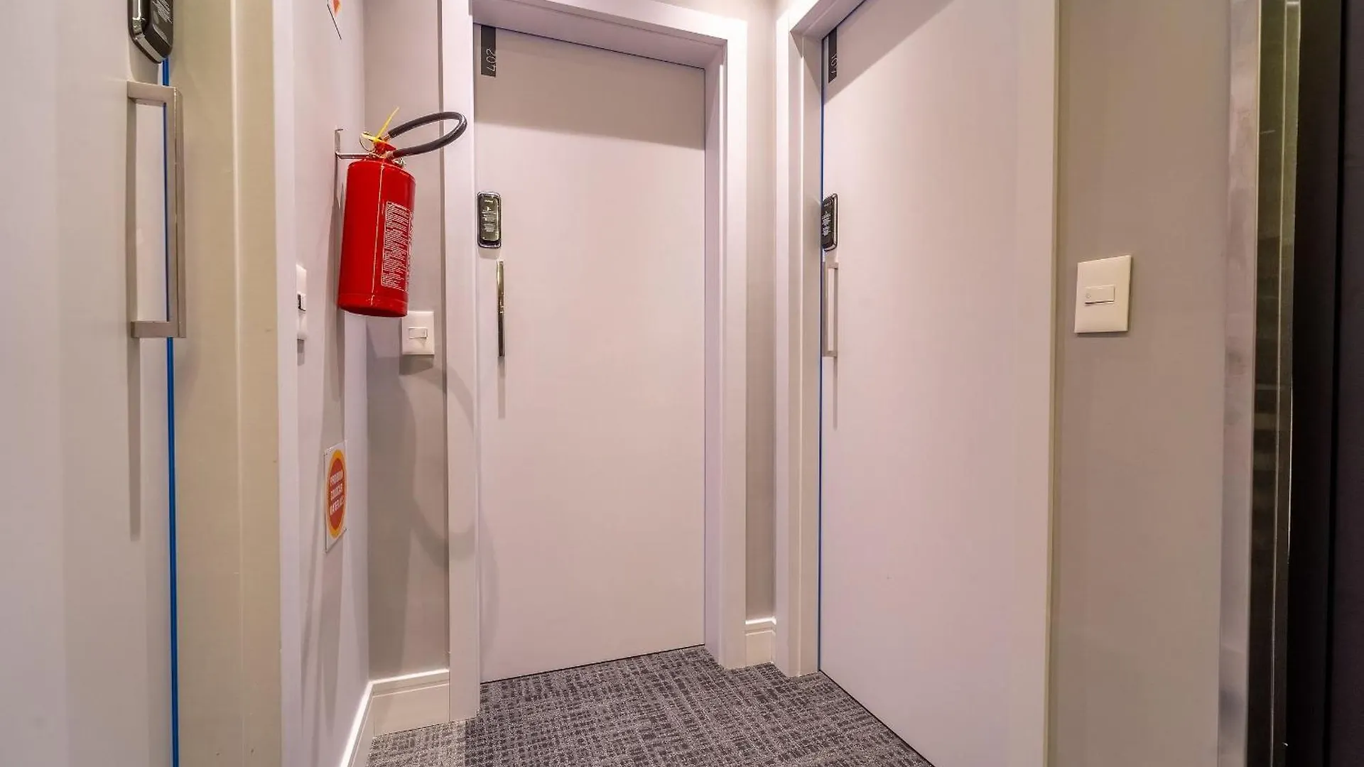 Up 401 | Mobiliado | Wifi | Piscina | Vaga Daire Blumenau 0*,